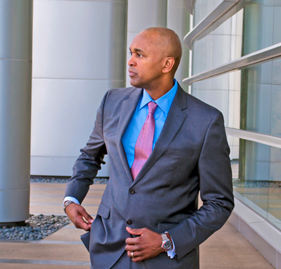 corprate-headshot-northridge-photo-studio