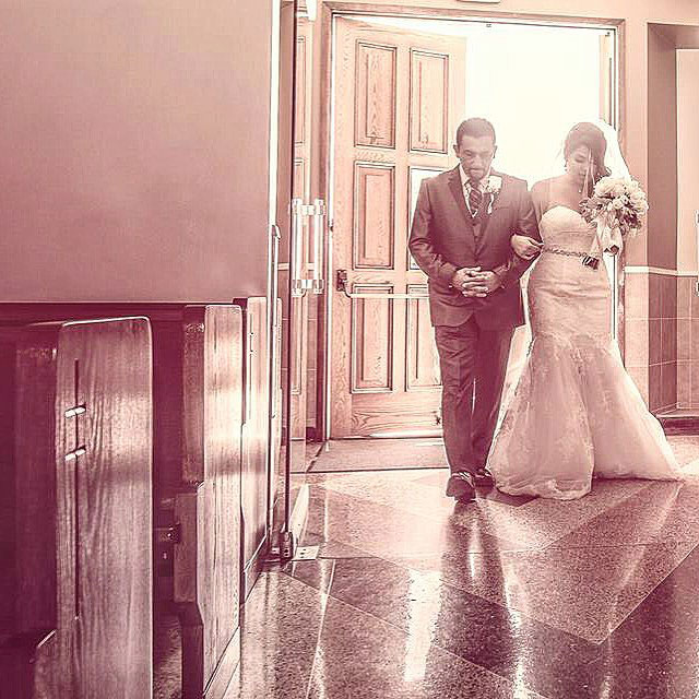 dad-walking-bride-down-the-asle-wedding-photography