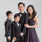 velsenor9_Generate_a_full_body_portrait_photo_of_a_mother_and_f_a99171ad-626a-44b3-92f5-8c7fbad53d92